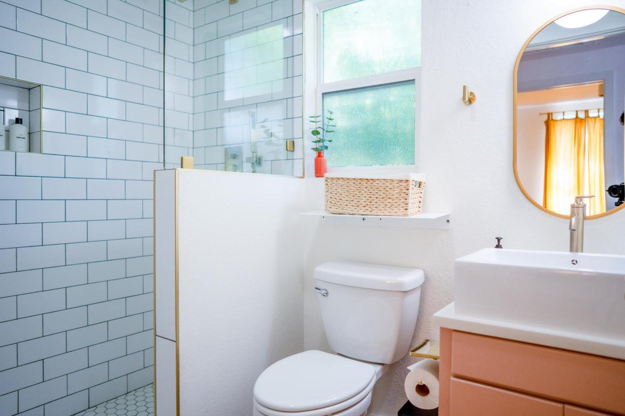Stylish, Artsy Bungalow Central Eastside Austin Esterno foto