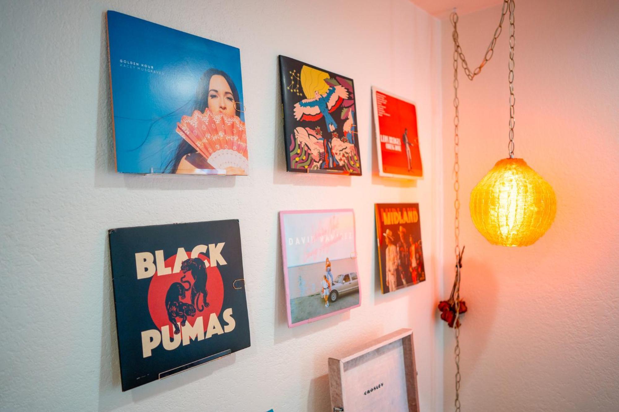 Stylish, Artsy Bungalow Central Eastside Austin Esterno foto