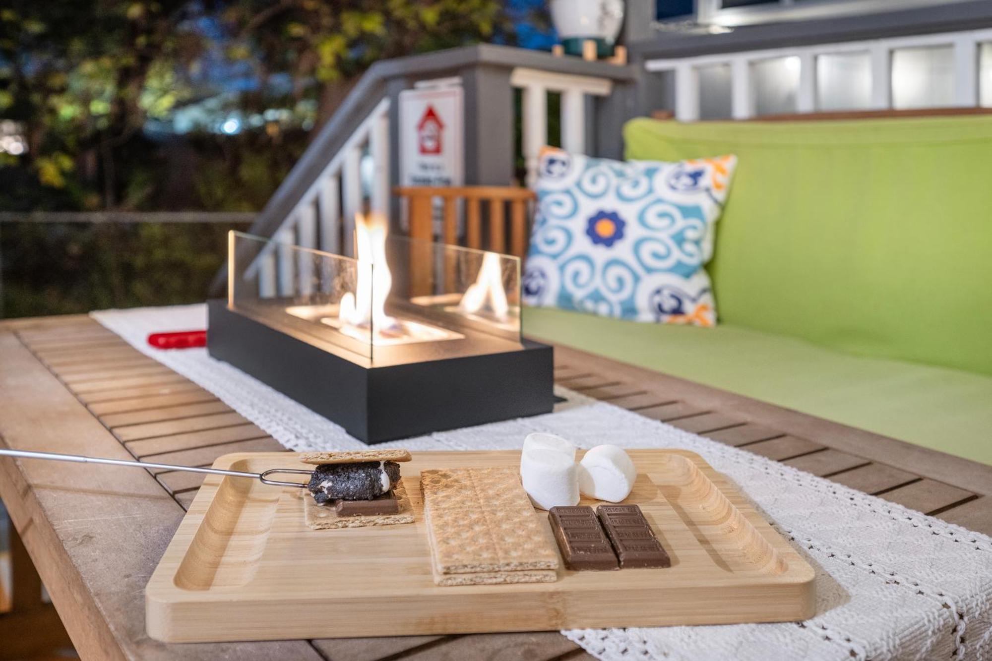 Stylish, Artsy Bungalow Central Eastside Austin Esterno foto