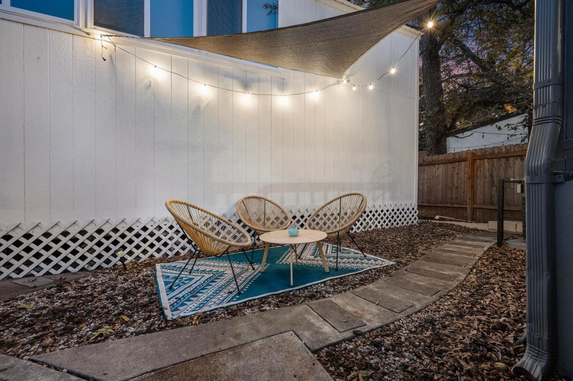 Stylish, Artsy Bungalow Central Eastside Austin Esterno foto